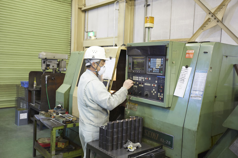 トラック業界 鍵人 訪問記 第4回 花見台自動車 工場見学編 中古トラック販売 買取の株式会社ヨシノ自動車 Yoshino Motors