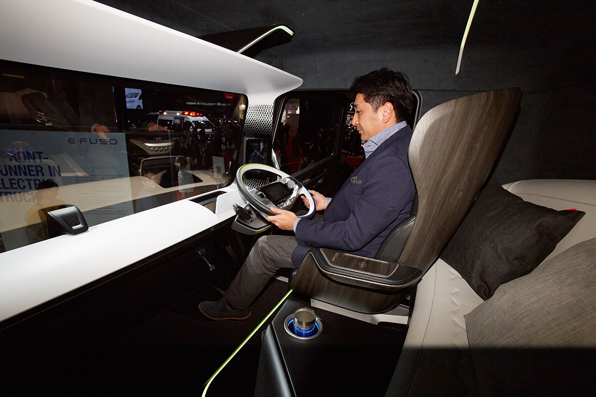 東京モーターショー2017 E-FUSO