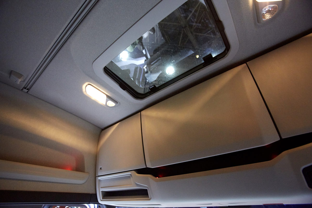 東京モーターショー2017 スカニア　天井