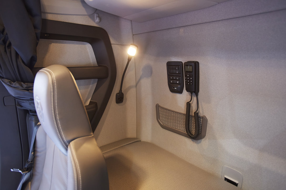 東京モーターショー2017 スカニア　読書灯